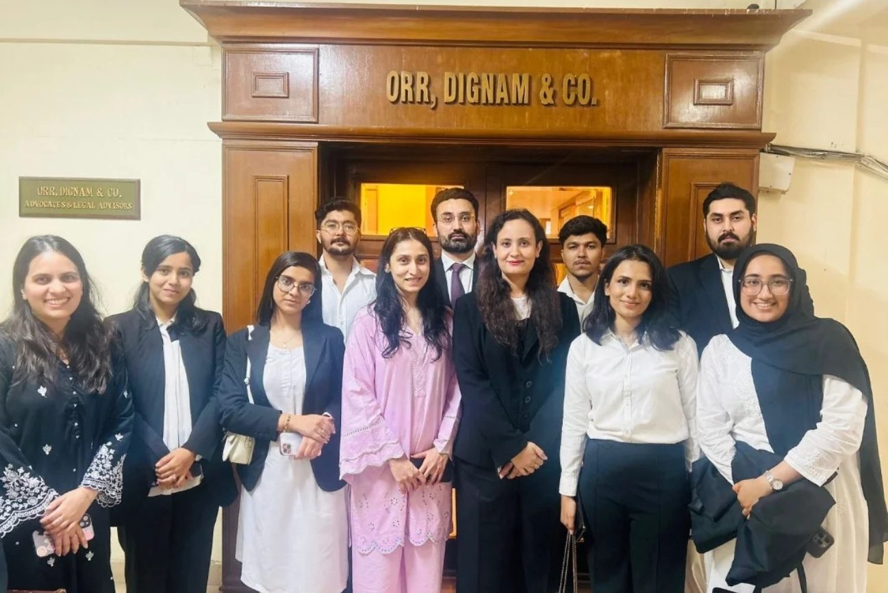 BIC Karachi law students at Orr Dignam & Co